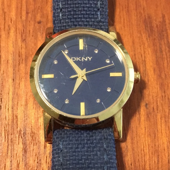 DKNY Watch - Picture 2 of 7